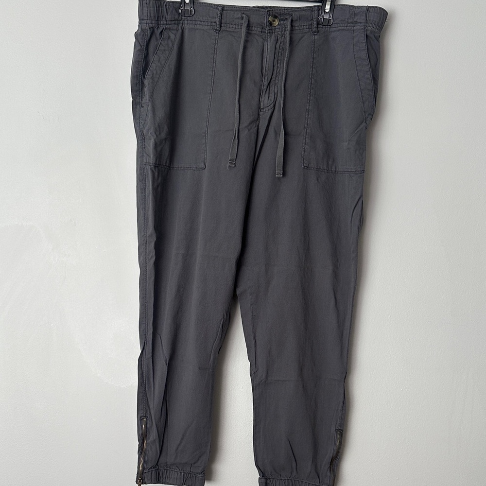 Sonoma Women's Charcoal Cargo Pants